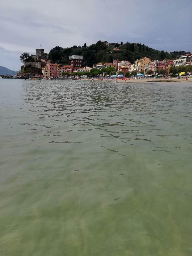 Il Faro Dei Poeti Apartment Lerici Exterior photo